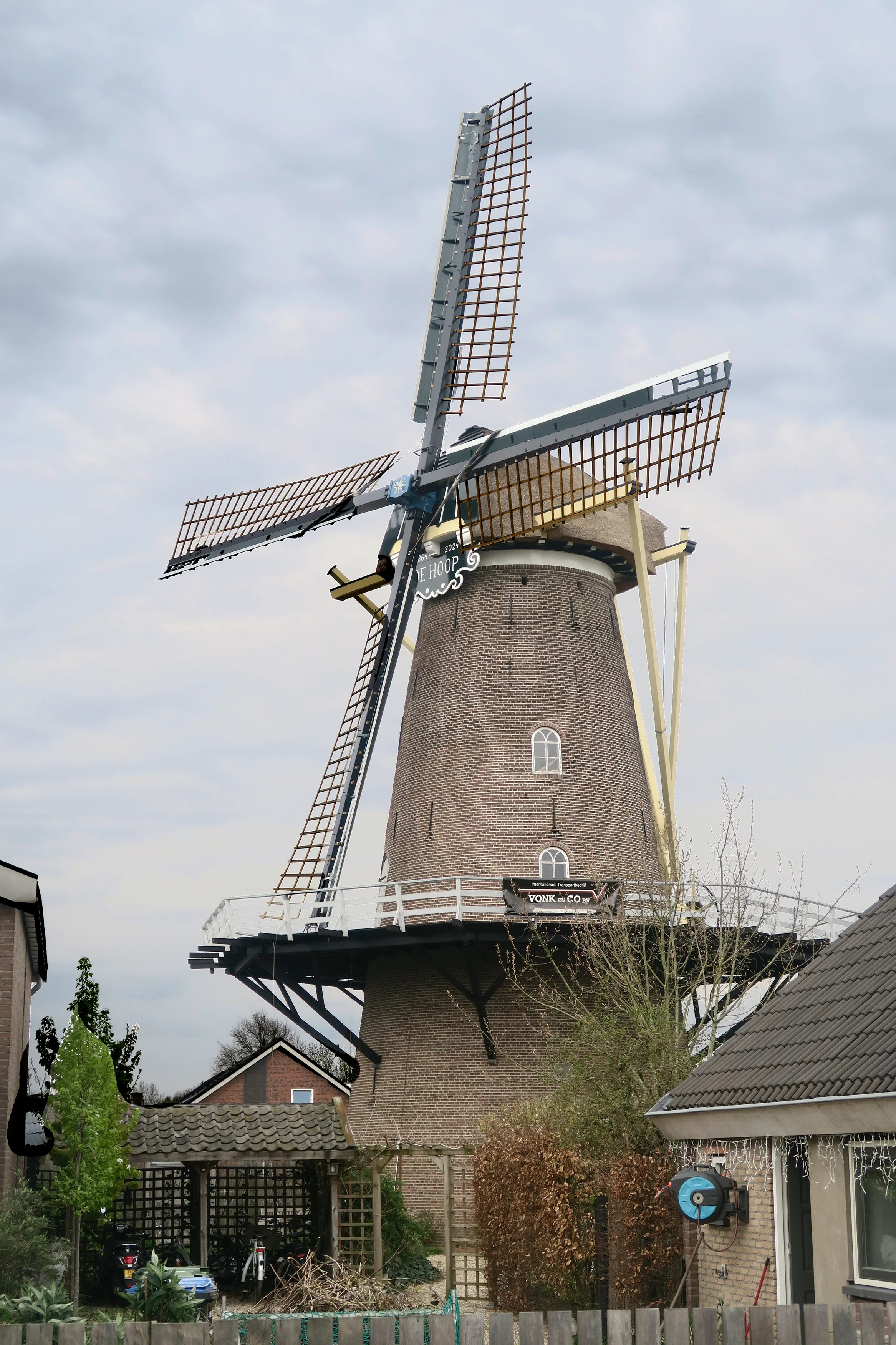 Erwin Esselink (11-04-2026) De molen is compleet. | Database Nederlandse molens