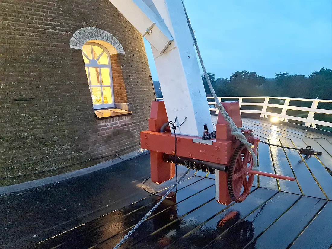 9, Molen 01220 De Nijverheid / v.h. De Raaf (Ravenstein), Pieter Zuijkerbuijk (12-10-2023) | Database Nederlandse molens