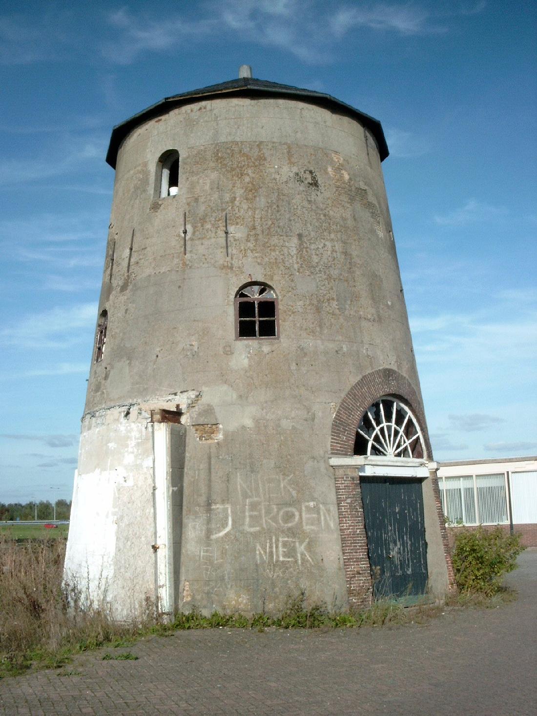 7, Molen 01168 De Hoop (Rotterdam, stadsdeel Overschie), Foto Rob Pols, opname 5 juli 2004 | Database Nederlandse molens