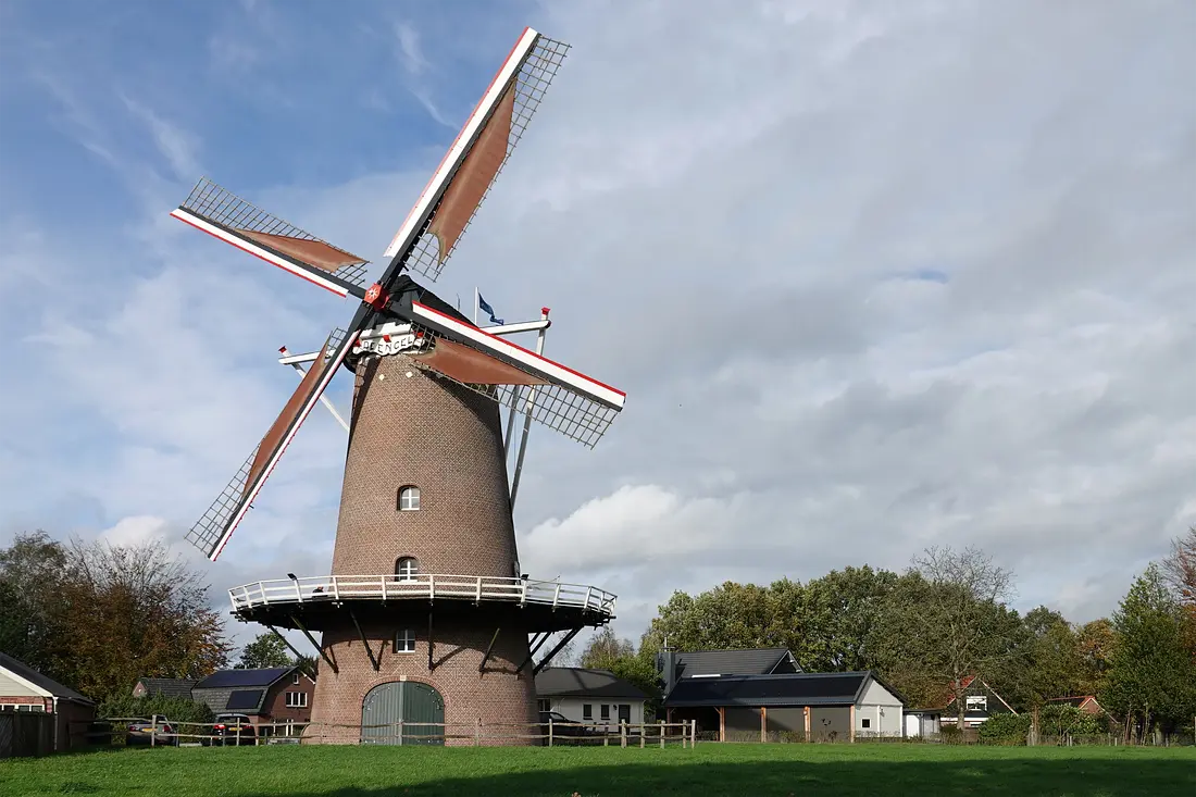1, Molen 00878 De Engel (Varsseveld), Vincent Mepschen (04-11-2023)&nbsp; | Database Nederlandse molens