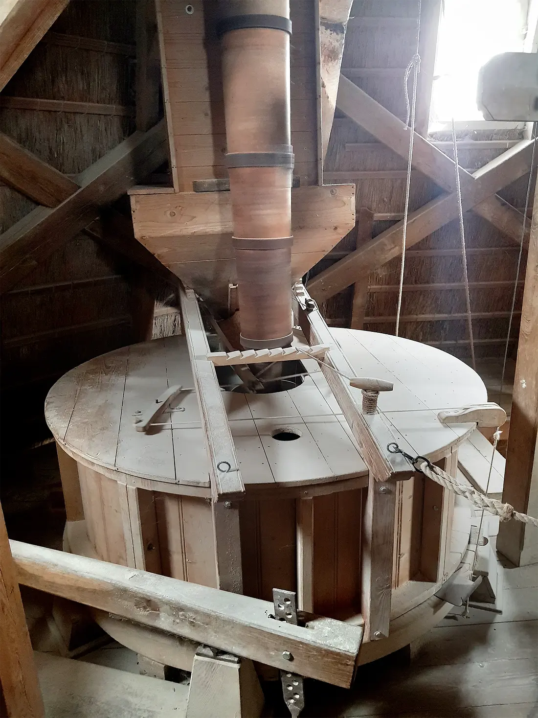 12, Molen 03049 De Zwaluw (Birdaard / Burdaard), Coen Manche (07-10-2023)&nbsp; | Database Nederlandse molens