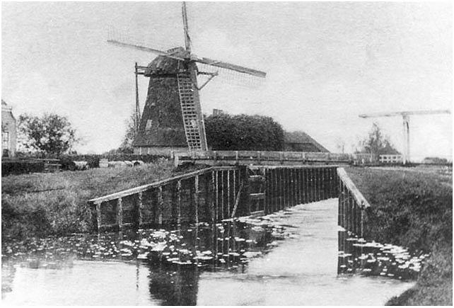 4, Molen 00691 Molen van de Heer van Echten (Hoogeveen), Ansichtkaart, coll. R.Pols | Database Nederlandse molens