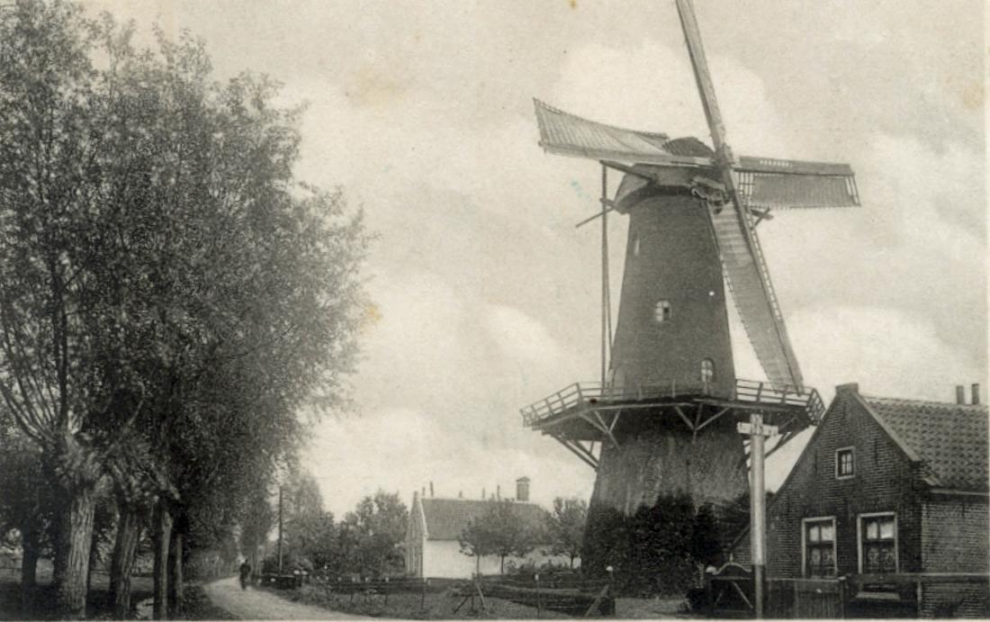 1, Molen 00249 (korenmolen) (Hagestein), Ansichtkaart, collectie T. Meesters | Database Nederlandse molens