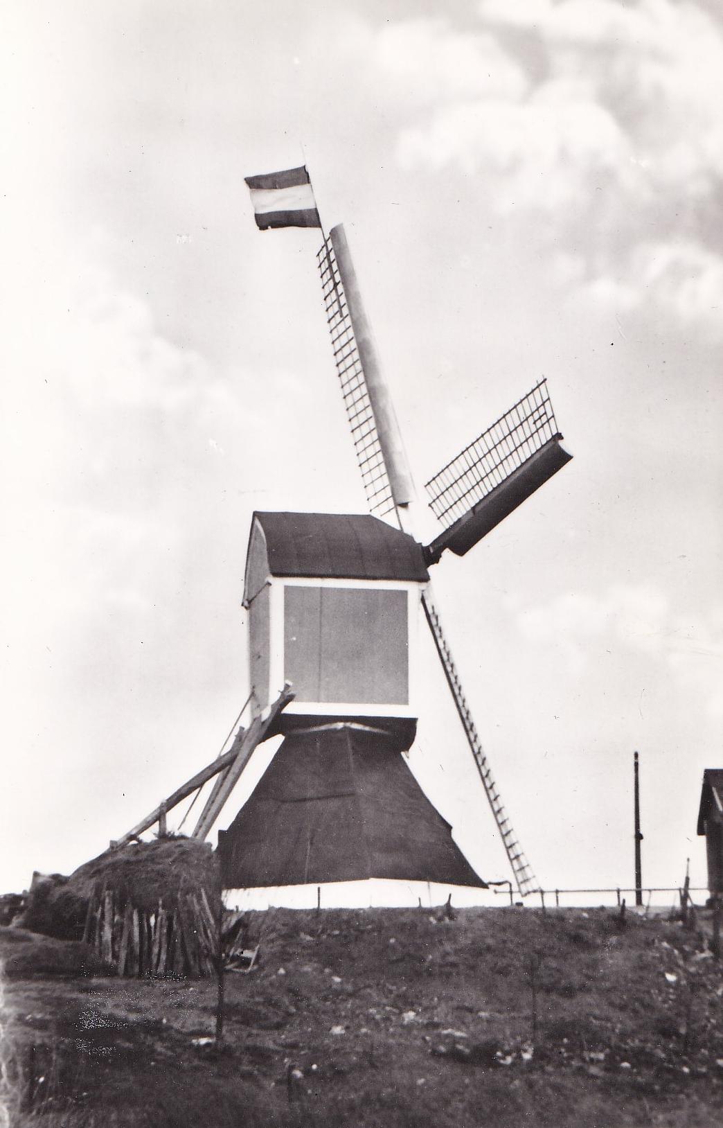 1, Molen 00268 Thornsche Molen / Torense Molen (Persingen), Ansichtkaart, serie 3 nr 3, coll DVM | Database Nederlandse molens
