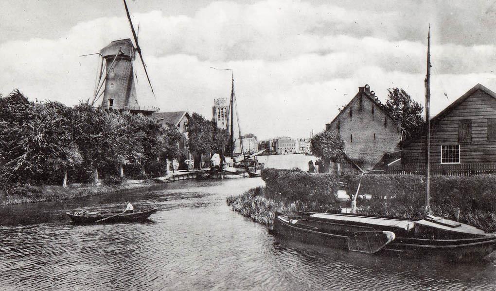 4, Molen 01519 b De Rozenburg (Zwijndrecht), Ansichtkaart, serie 34 nr 2, coll. DVM | Database Nederlandse molens