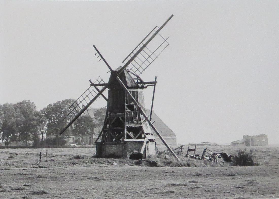 4, Molen 03007 Keimptilstermolen (Dronrijp/ Dronryp), Foto P. Grund, sept. 1981 | Database Nederlandse molens