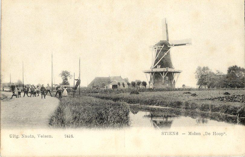 1, Molen 03207 a De Hoop (1e) (Stiens), Ansichtkaart, coll. DVM | Database Nederlandse molens