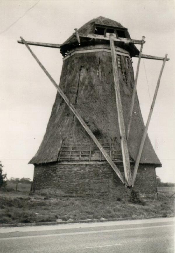 3, Molen 00889 Eschmolen (Delden), afbeelding coll. B.W. Wunderink, 1959 | Database Nederlandse molens