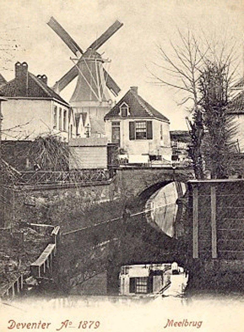Molen 03896 d De Drie Gebroeders / De Molen van Schutte A.W.M. Resius (Deventer), Foto: Bosse, opname 1879, ansichtkaart coll. Paul van den Berg | Database Nederlandse molens