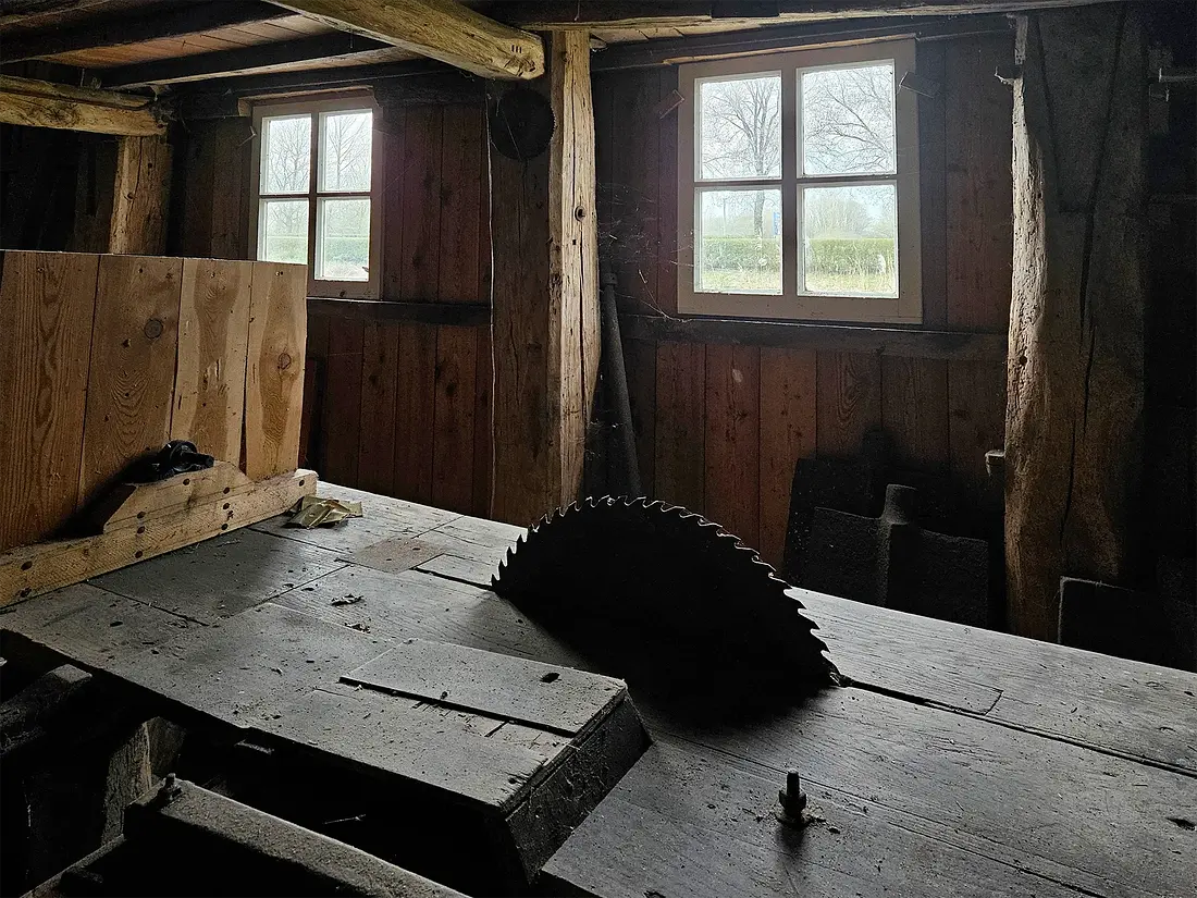 13, Molen 02605 Opwettense Watermolen (Opwetten), Lukas Vandael (10-03-2024)&nbsp;De cirkelzaag (watergedreven) | Database Nederlandse molens