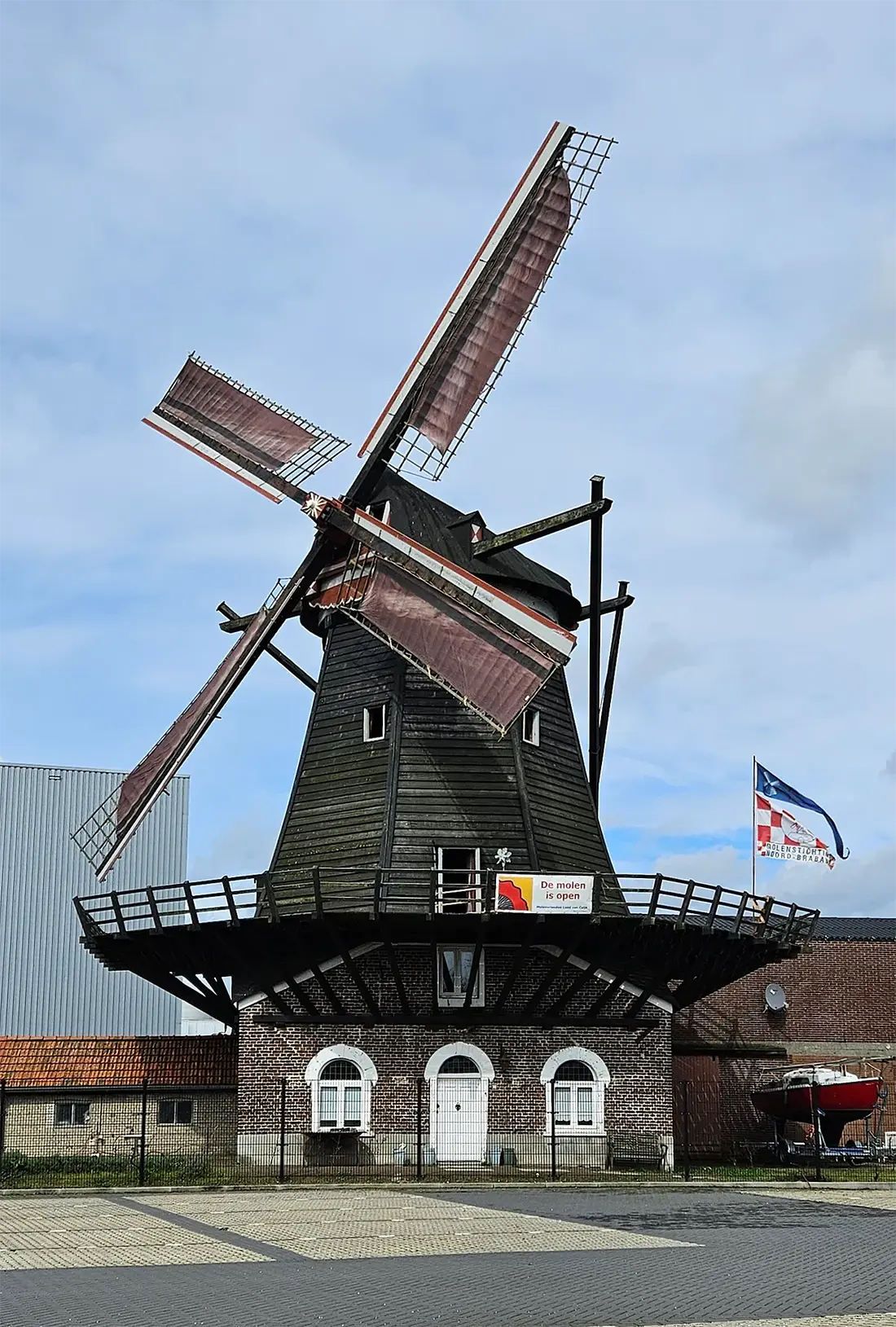 Molen 02574 (Naamloos) (Katwijk-Linden), Lukas Vandael (1-4-2024)&nbsp; | Database Nederlandse molens