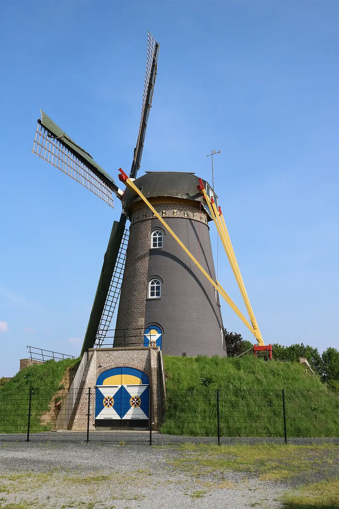 2, Molen 01966 De Vooruitgang (Oeffelt), Ronald Bakker (11-05-2024)&nbsp; | Database Nederlandse molens