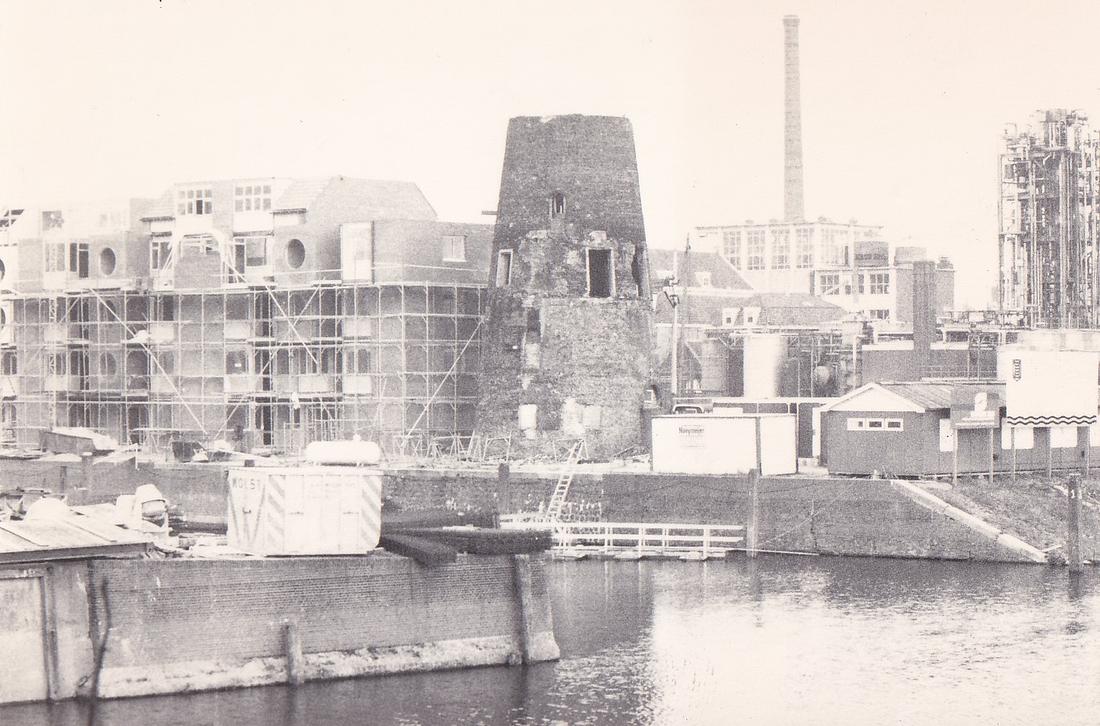 2, Molen 01170 De Distilleerketel (1e)/ Pelgrimmolen (Rotterdam, stadsdeel Delfshaven), foto coll. DVM | Database Nederlandse molens
