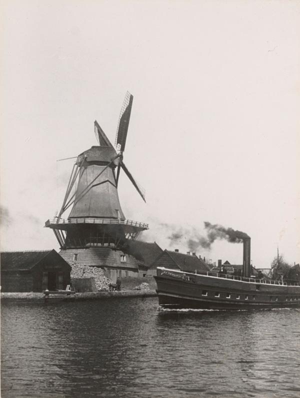 1, Molen 01213 m De Oranjeboom (Waddinxveen), Foto uit de coll. van de beeldbank SAMH,
Inventarisnummer&nbsp;0440. 72784Datering&nbsp;1890-1910 | Database Nederlandse molens
