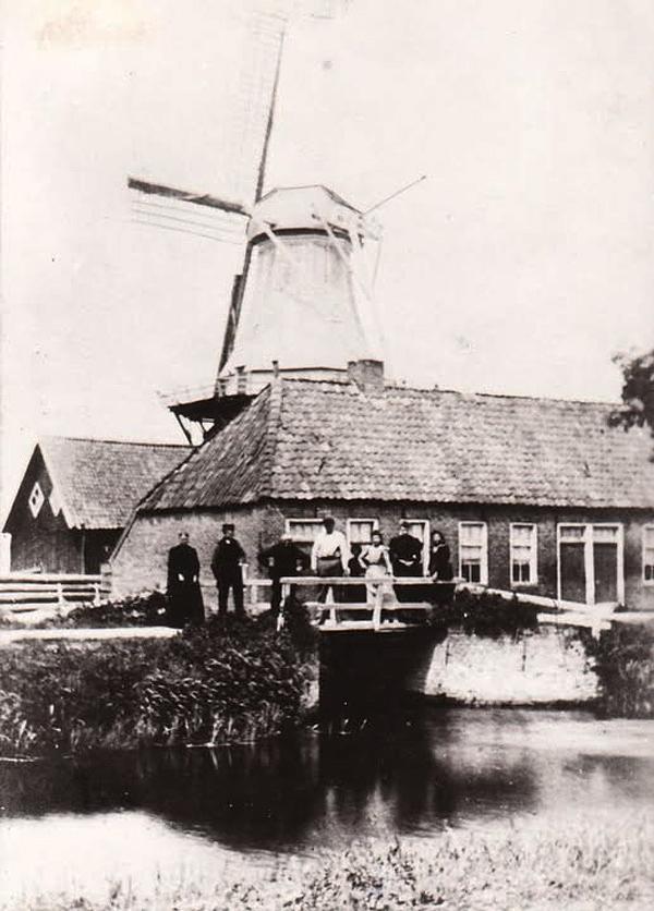 Molen 04417 a (zaag- en korenmolen) (2e) (Gasselternijveen), Foto coll. DVM | Database Nederlandse molens