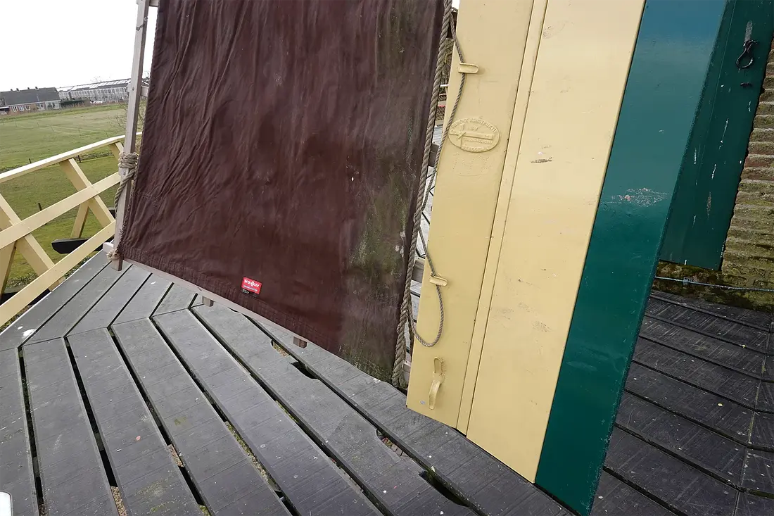 1, Roede 197, Derckx, Jan de Witte (01-03-2025)&nbsp;Een nog goede roe hergebruikt, voor deze molen 2 hekken ingekort per end. Vroeger was dit heel gebruikelijk nu een zeldzaamheid. | Database Nederlandse molens