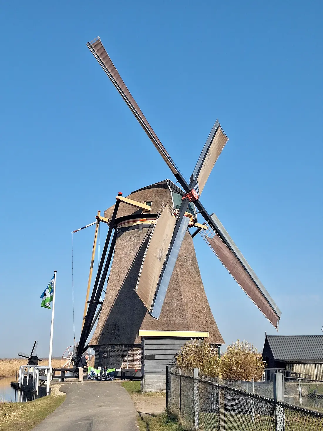 Molen 01484 Goudriaanse Molen (Goudriaan), Jay Verkerk (08-03-2025)De molen tijdens de eerste editie van de Alblasserwaardse molendag. | Database Nederlandse molens