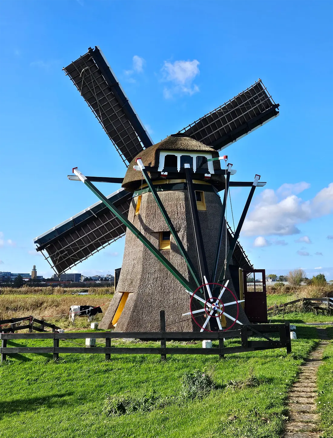 2, Molen 02487 Doeshofmolen (Leiderdorp), Lukas Vandael (27-10-2024)&nbsp; | Database Nederlandse molens
