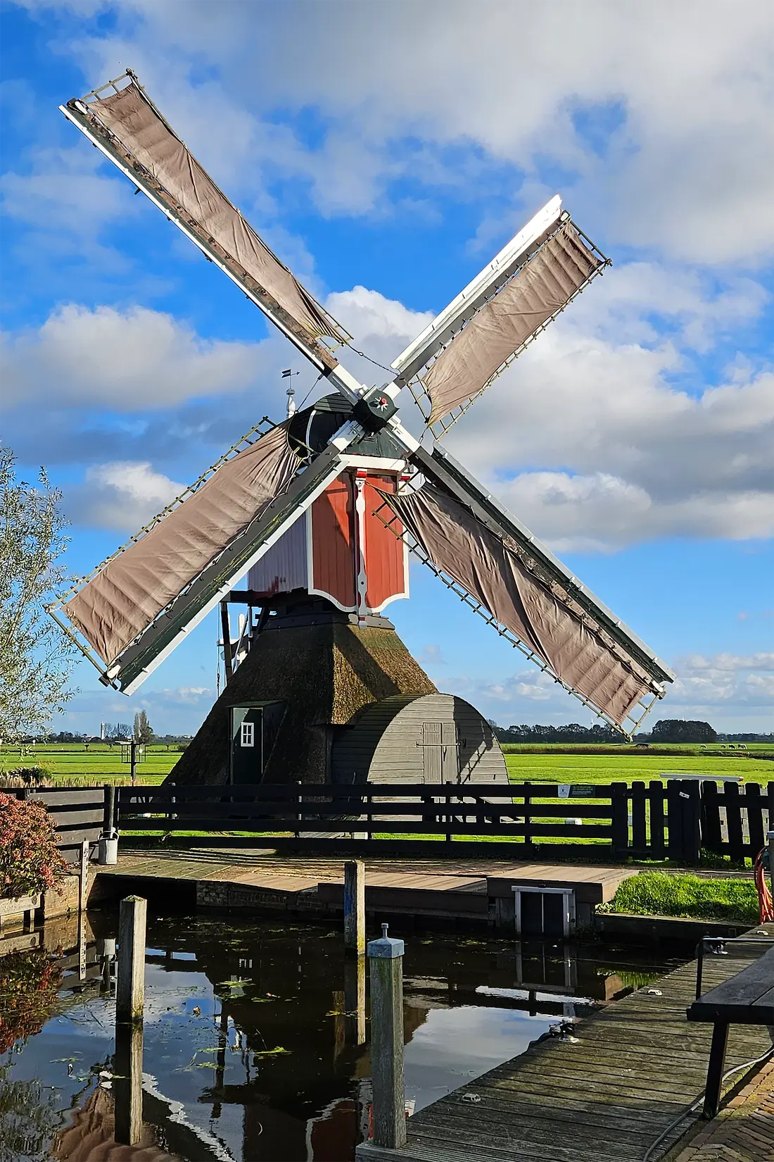 Molen 02490 Doesmolen (Hoogmade), Lukas Vandael (27-10-2024) | Database Nederlandse molens