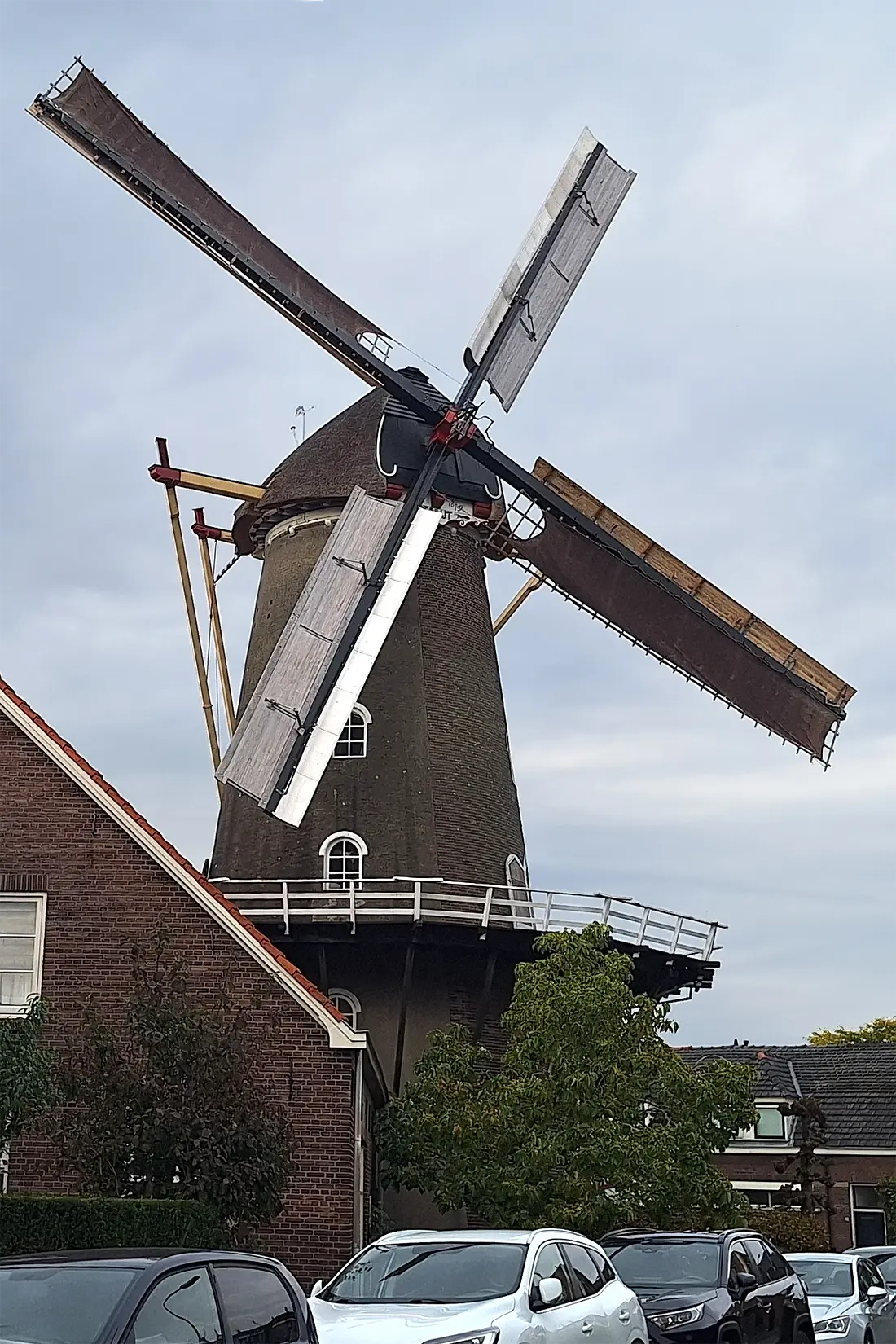 Molen 00760 De Vlijt (Wageningen), Jay Verkerk (12-10-2024)&nbsp;De molen met zijn nieuwe gevlucht. | Database Nederlandse molens