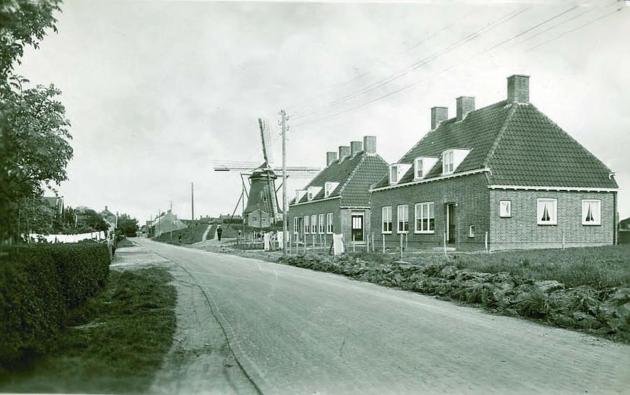 4, Molen 01659 Nooit Gedacht / De Nijverheid (Arnemuiden), Ansichtkaart, coll. Robert van 't Geloof | Database Nederlandse molens