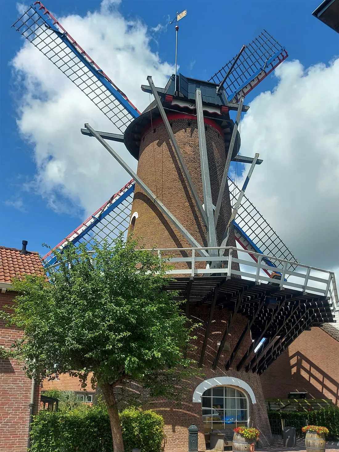 1, Molen 01863 Fleur (Zevenbergen), Jesse Bergquist (07-07-2025)&nbsp; | Database Nederlandse molens