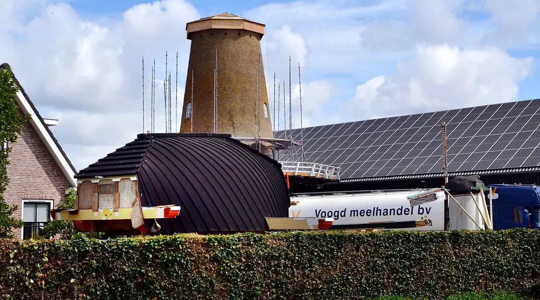Molen 01899 De Hoop (Ouddorp), Rob Pols (30-07-2025)&nbsp;De restauratiewerkzaamheden in beeld (zie tekst).&nbsp; | Database Nederlandse molens