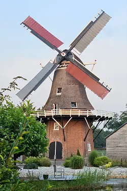Molen Koartwâld / Feanstermoune, Surhuisterveen / Surhústerfean, Lukas Vandael (14-08-2025)&nbsp; | Database Nederlandse molens