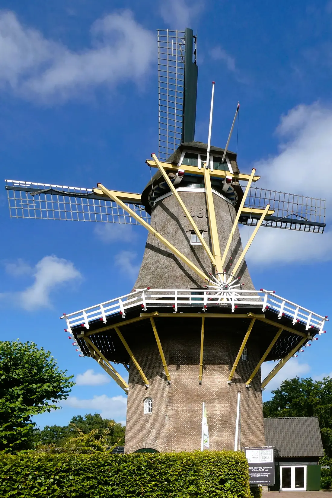 2, Molen 01848 Molen van Fakkert (Hoonhorst), Koos Nuninga (31-08-2025)&nbsp; | Database Nederlandse molens
