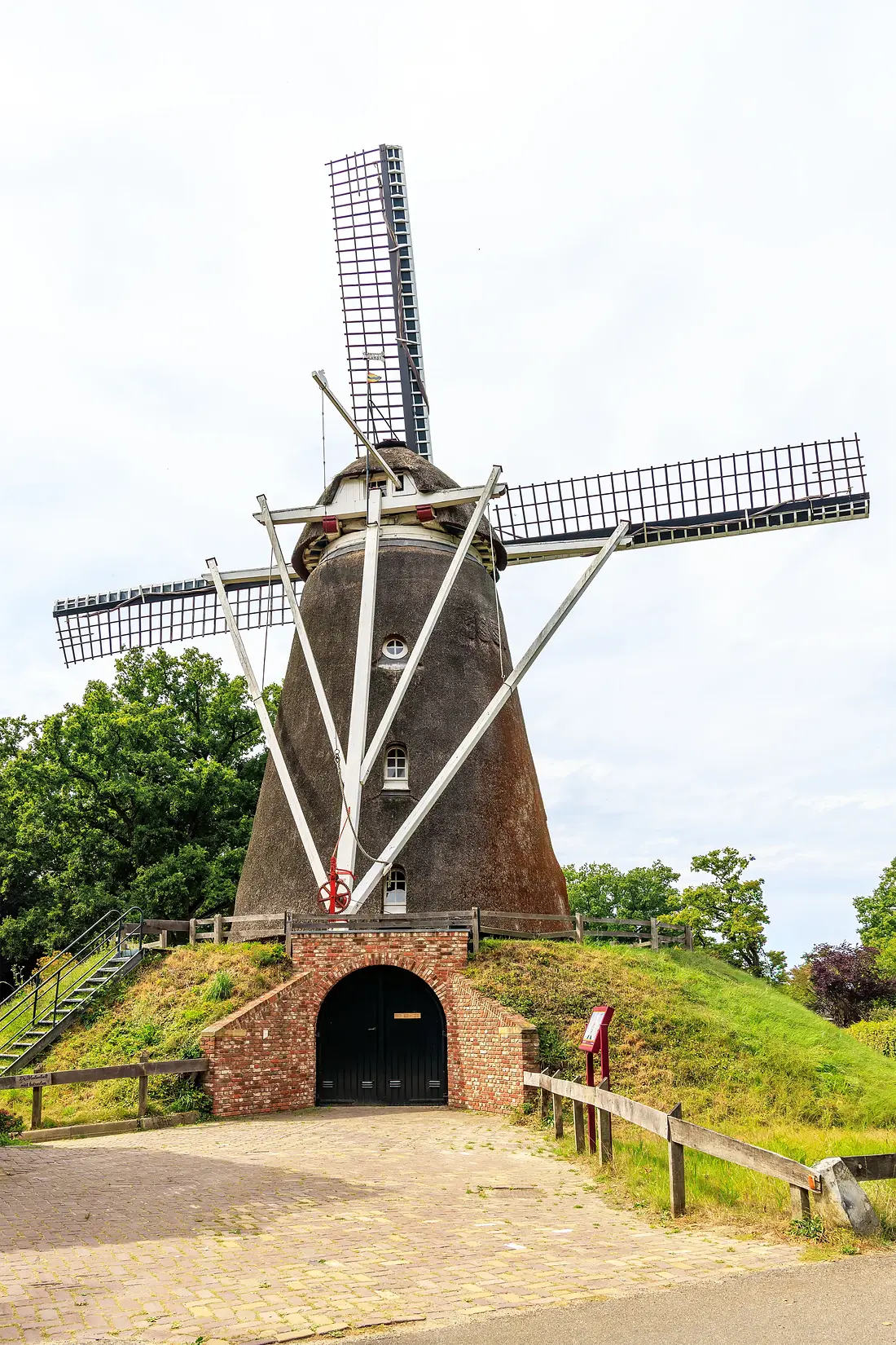 2, Molen 02720 Lonnekermolen (Lonneker), Frank Hendriks (28-08-2025) | Database Nederlandse molens