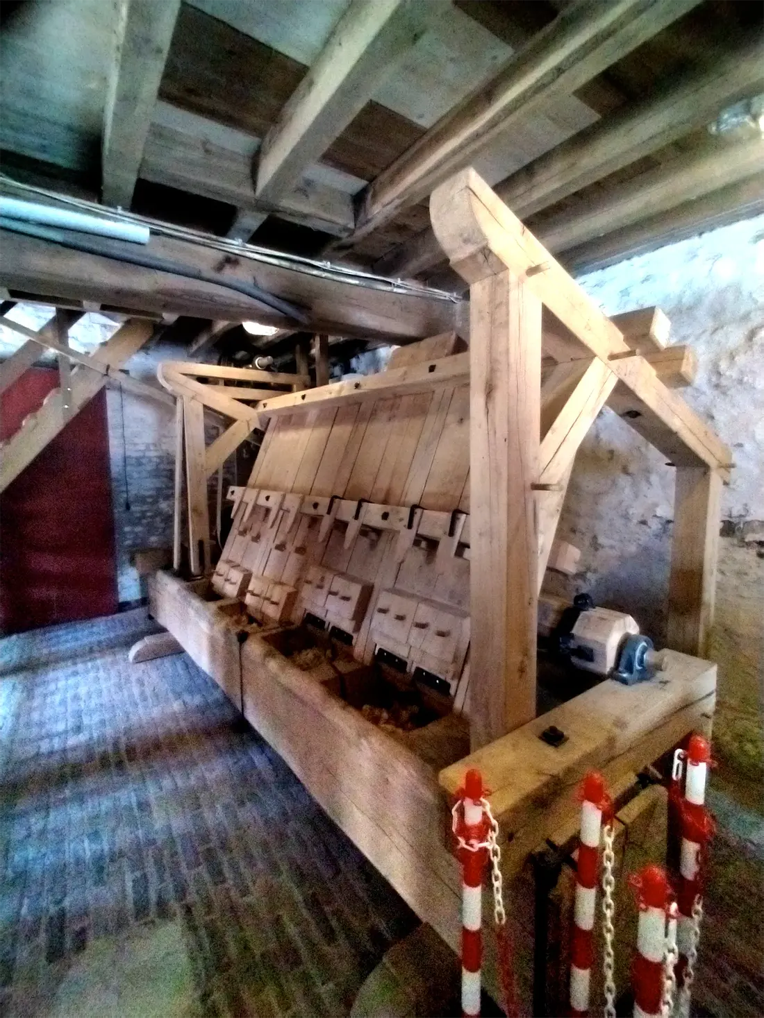 14, Molen 01135 De Volmolen (Epen), Ties Timmermans (19-04-2025)&nbsp;Sinds een halfjaar (anno 2025) heeft de molen ook weer de functie van volmolen. | Database Nederlandse molens
