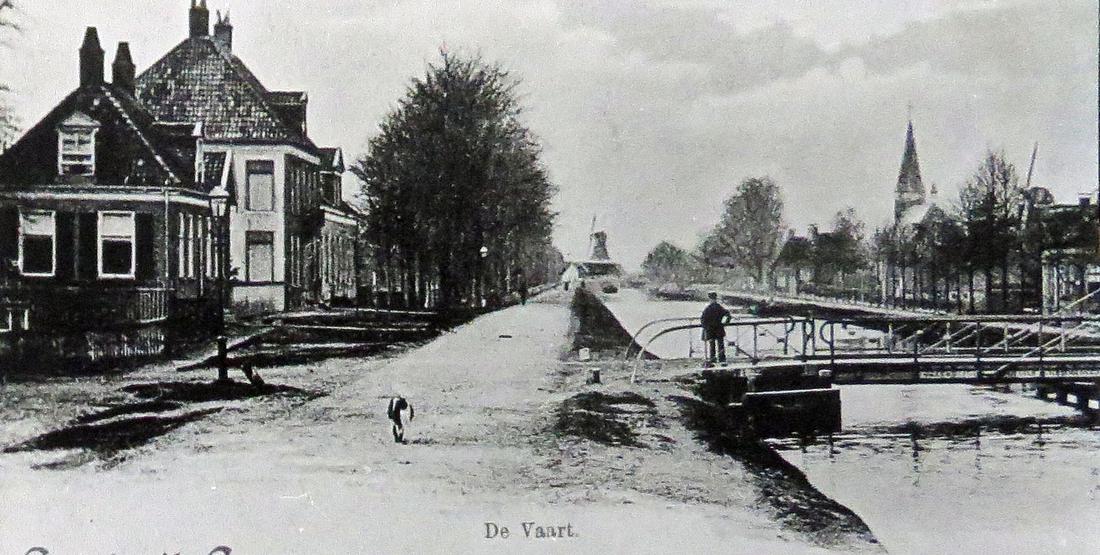 1, Molen 00687 a Molen van Westra van Holthe / De Soldaat (Assen), foto collectie DVM
in het midden zaagmolen de Tulp en rechts molen Westra en Holte | Database Nederlandse molens