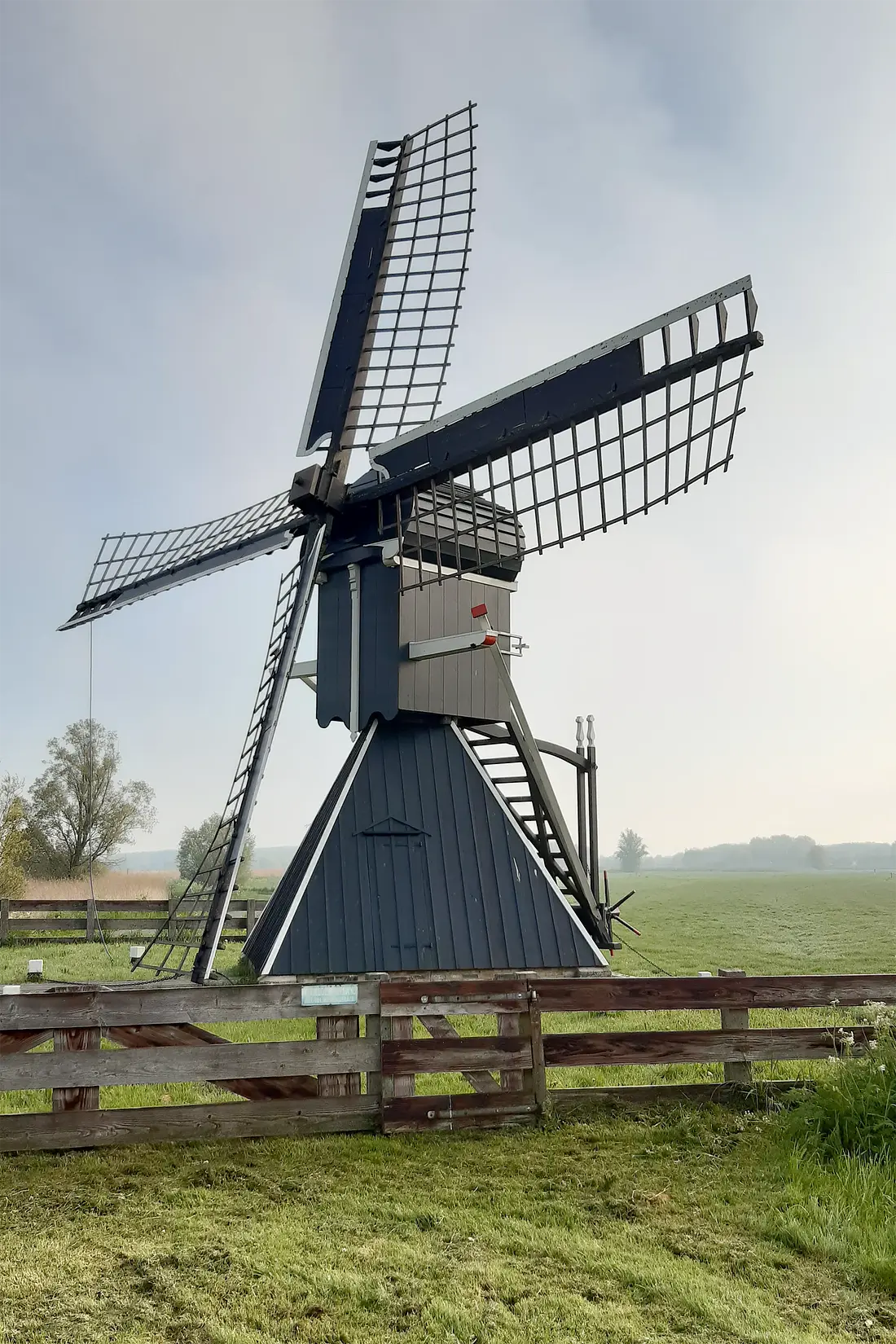 Molen 12215 Terpensmole (vh. Himmole) (IJlst / Drylts), Rindert Dijkstra (26-04-2025)&nbsp;De molen na de recente restauratie. | Database Nederlandse molens