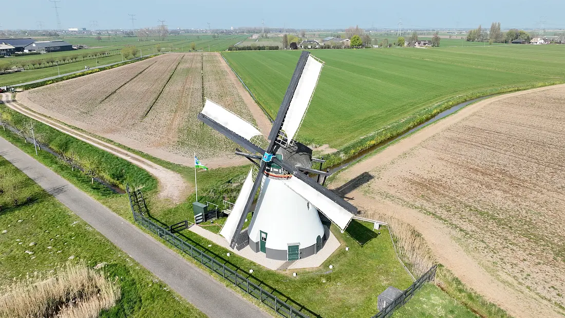 5, Molen 02569 Souburgse Molen (Alblasserdam), Dolf Kanaar (11-04-2025)&nbsp; | Database Nederlandse molens