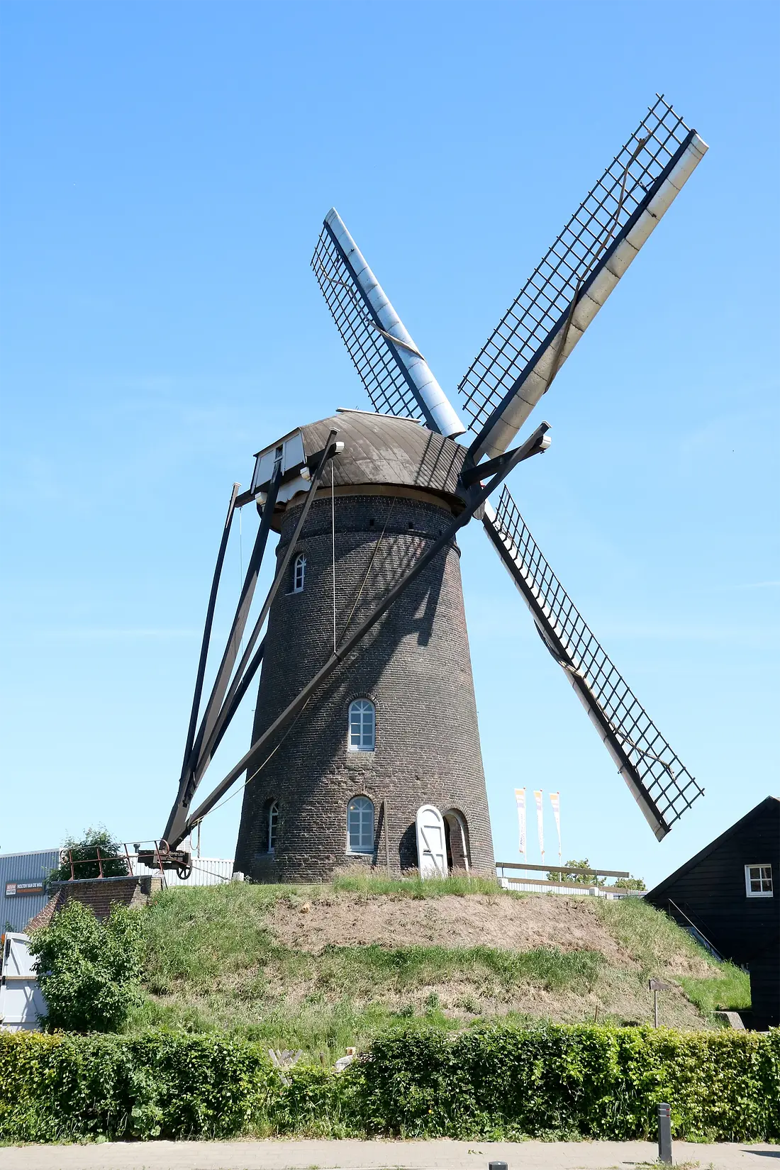 2, Molen 01588 Holten's Molen (Deurne), Ronald Bakker (10-05-2025)&nbsp; | Database Nederlandse molens