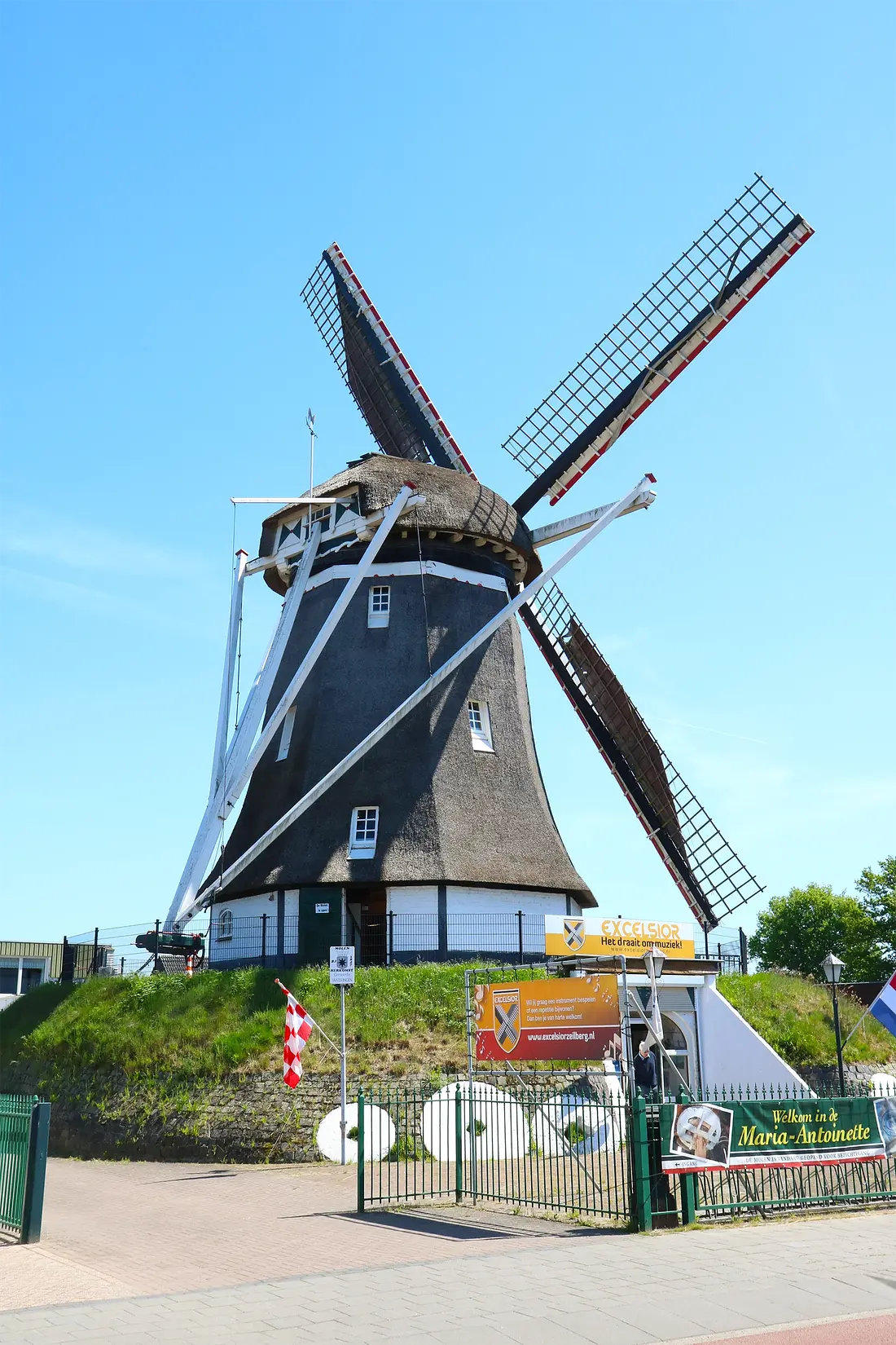 4, Molen 01587 Maria-Antoinette (Deurne), Ronald Bakker (10-05-2025)&nbsp; | Database Nederlandse molens