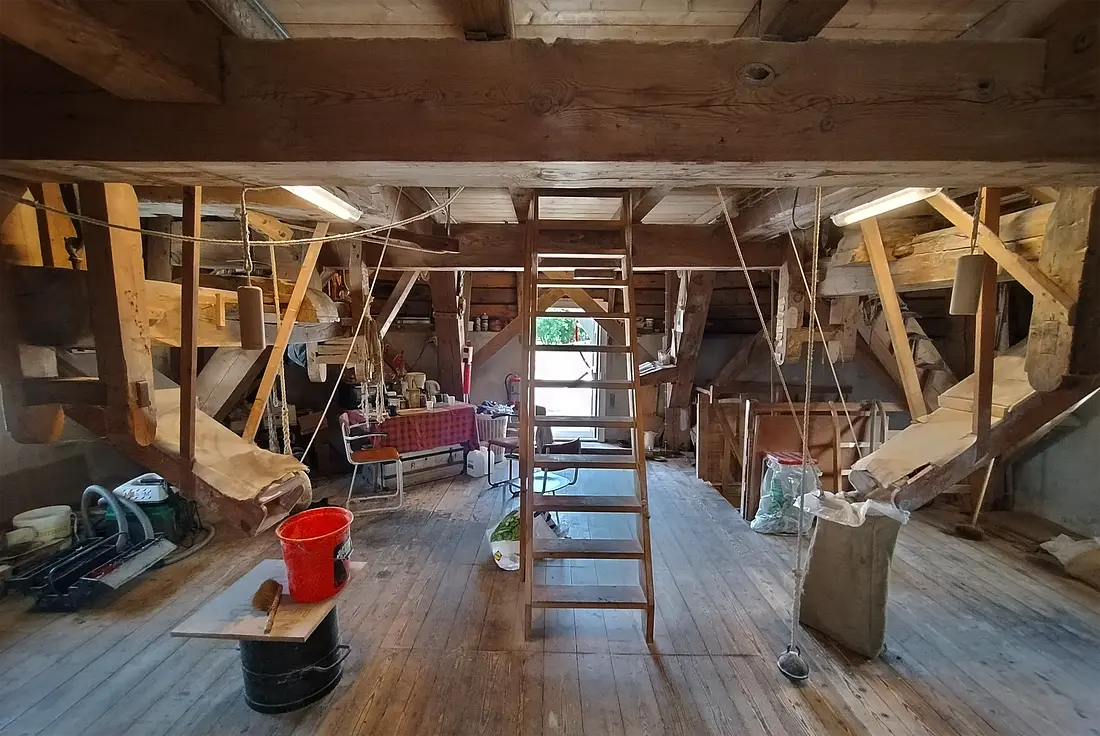 10, Molen 04422 De Korenschoof (Noordlaren), Ronald Bakker (14-06-2025)&nbsp;De maalzolder. | Database Nederlandse molens