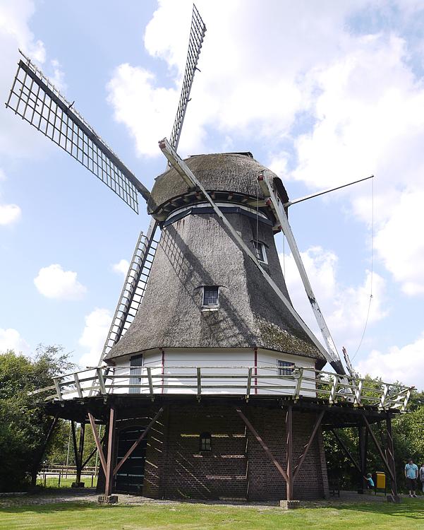 Molen 10065 De Berk (Barger-Compascuum), Matthieu Hoogduin (16-8-2012). | Database Nederlandse molens