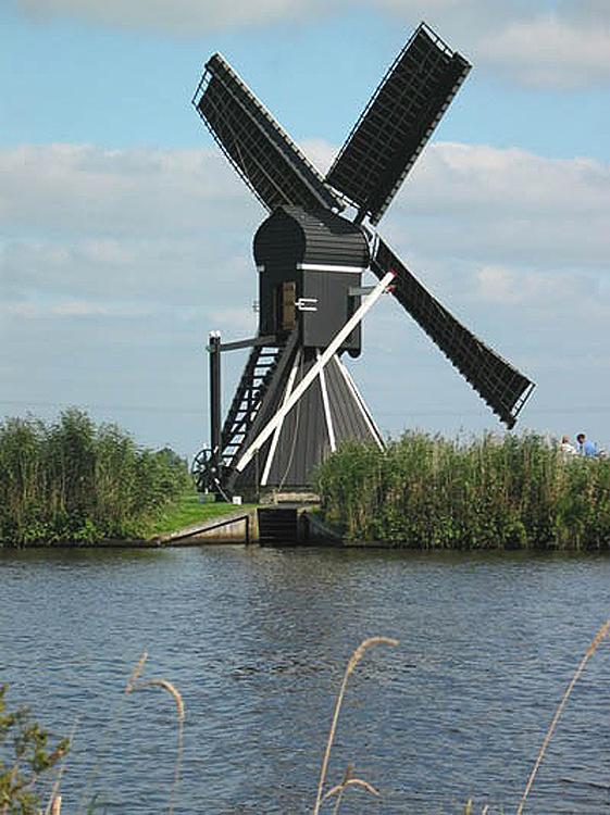2, Molen 10684 Mellemolen (vh. Polslootpoldermolen) (Akkrum), Anja Hoogduin (9-9-2006) | Database Nederlandse molens