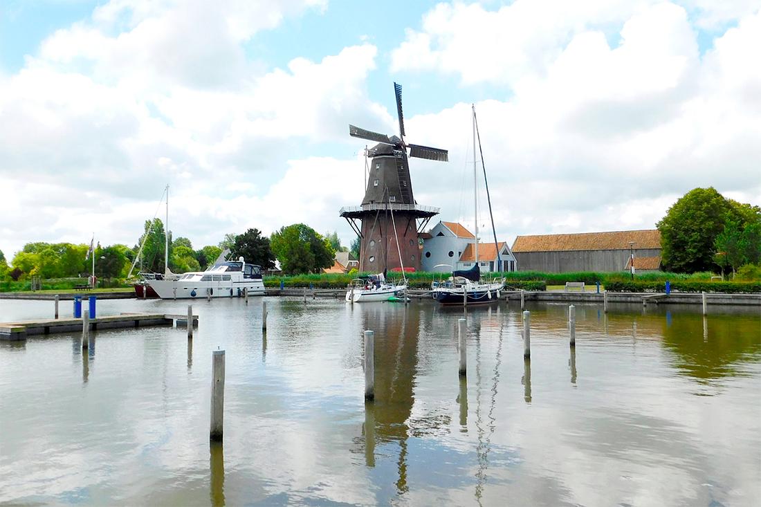 5, Molen 03049 De Zwaluw (Birdaard / Burdaard), Piet Glasbergen (8-7-2018) | Database Nederlandse molens
