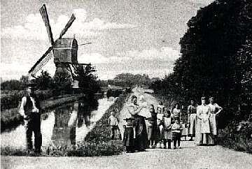 1, Molen 01007 i Uiteindsche en Middelpolder, Kerkbuurtsche Molen (Aardam), Ansichtkaart, collectie DVM | Database Nederlandse molens
