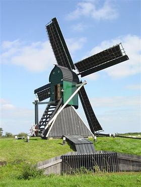 2, Molen 06441 De Bird / Koopmansmolen (Grouw / Grou), Harmannus Noot (09-09-2006). | Database Nederlandse molens