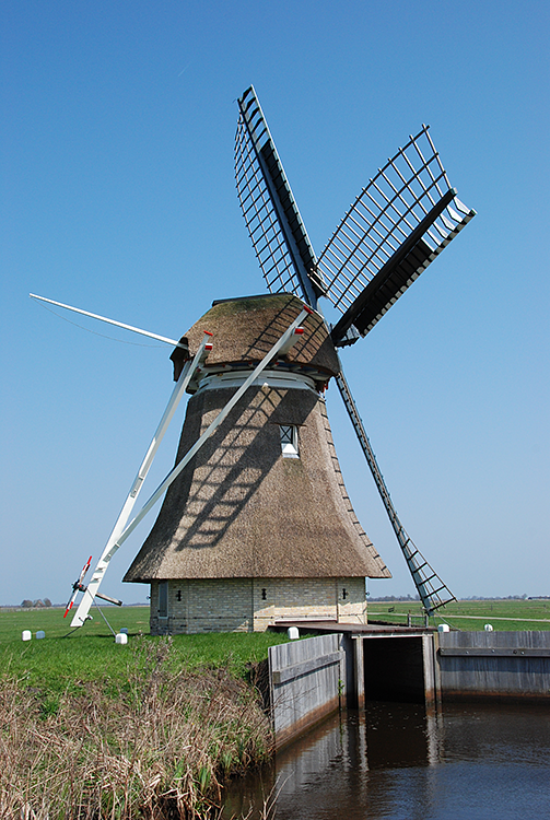 2, Molen 10688 De Borgmolen (Grouw / Grou), Harmannus Noot (10-04-2012) | Database Nederlandse molens