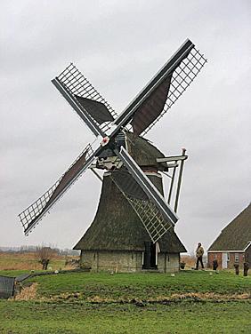 Molen 03046 Genezareth-Kleasterpoldermûne / Genezareth-Kloosterpoldermolen (Hallum), Jacob Swalker (07-02-2011). | Database Nederlandse molens