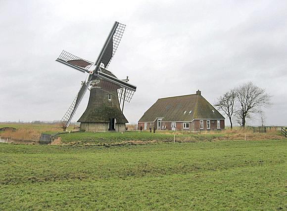2, Molen 03046 Genezareth-Kleasterpoldermûne / Genezareth-Kloosterpoldermolen (Hallum), Jacob Swalker (07-02-2011). | Database Nederlandse molens