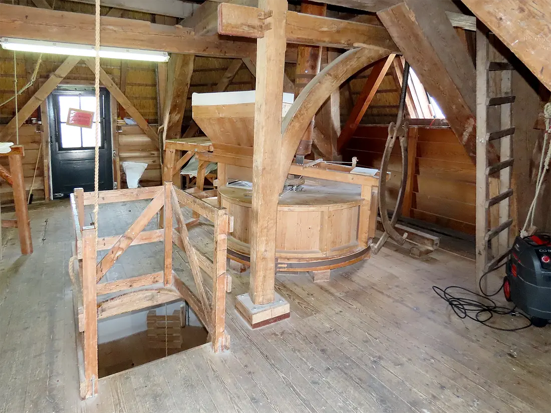 11, Molen 03273 Welgelegen / Tjepkema's molen (Heerenveen / It Hearrenfean), Vincent Mepschen (18-3-2023) | Database Nederlandse molens
