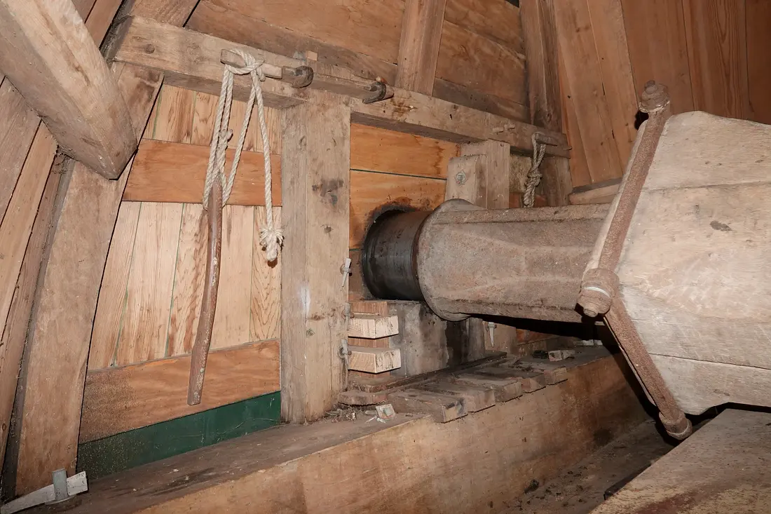1, Molen 01519 't Vliegend Hert (Gravendeel, 's-), Vincent Mepschen (18-10-2025)&nbsp;Halslager | Database Nederlandse molens