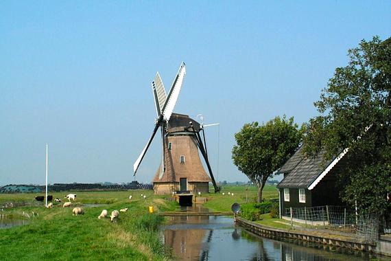 4, Molen 02974 De Huinsermolen (Huins / Húns), Jan van der Molen (9-9-2005) | Database Nederlandse molens