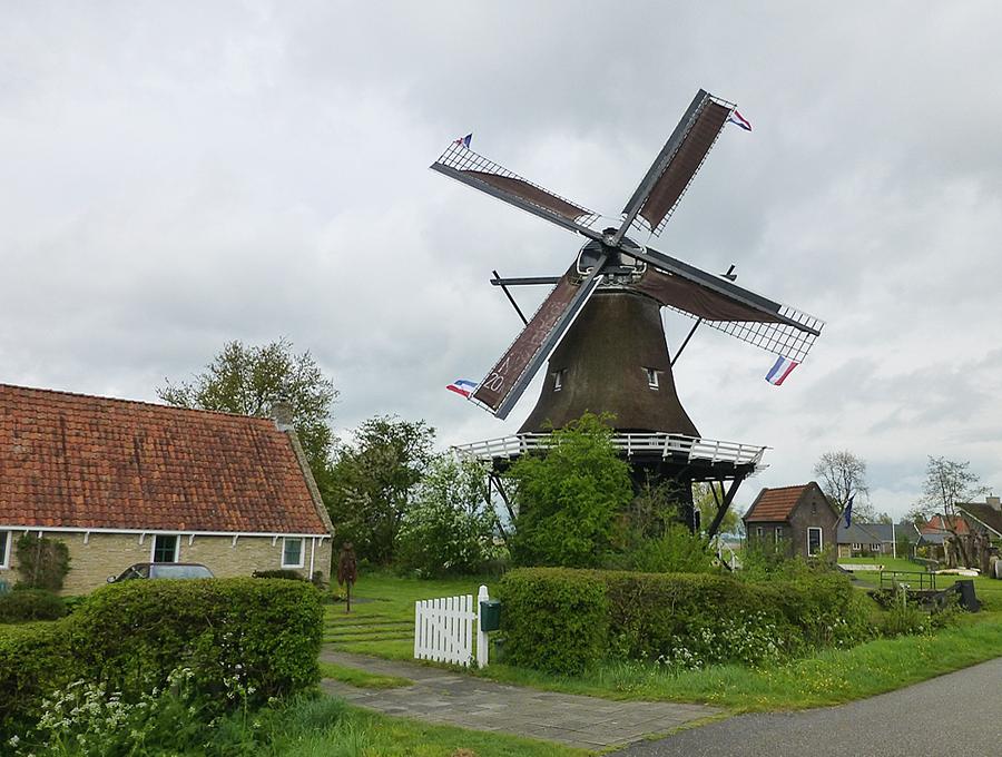 1, Molen 01452 Sweachmermolen (Langweer / Langwar), Dick Bunskoeke (11-5-2013). | Database Nederlandse molens