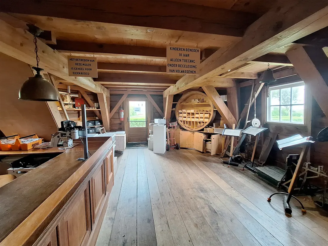 7, Molen 10251 De Verwachting (Hollum (Ameland)), Jay Verkerk (28-06-2025)&nbsp;De begane grond. | Database Nederlandse molens